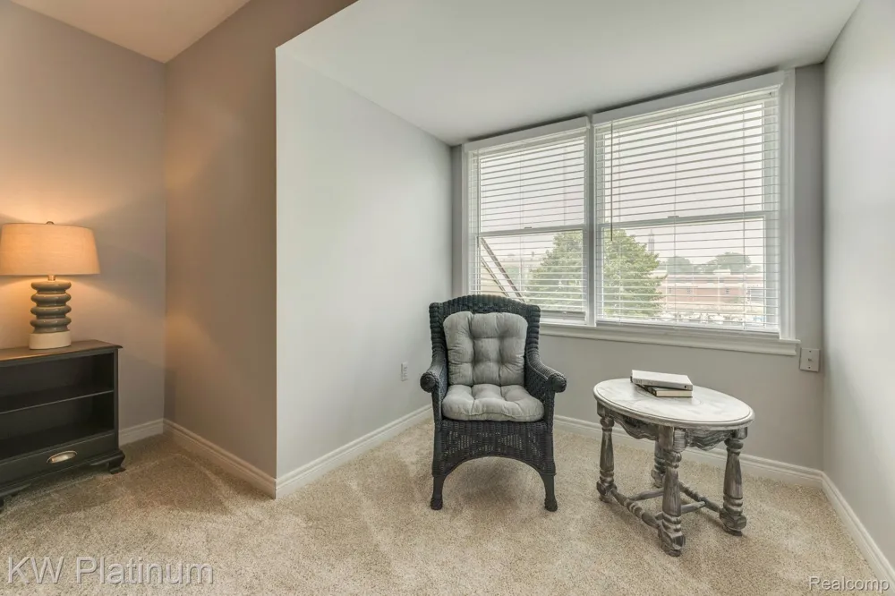 819 E Pointe Port Huron City, MI 48060