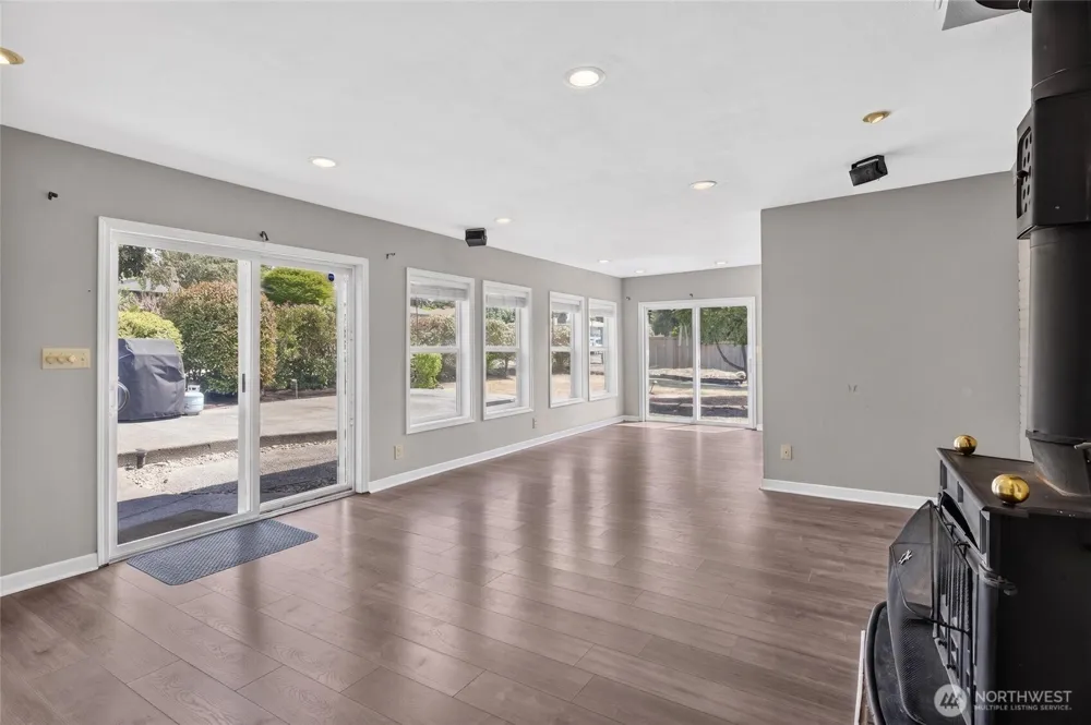 6805 SE Middle Way Vancouver, WA 98664