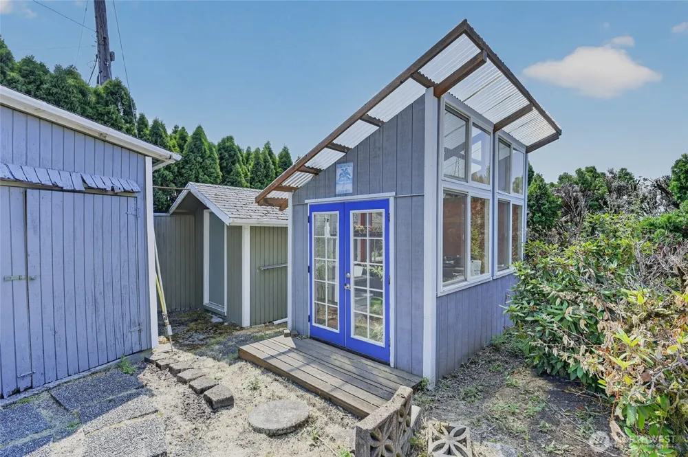 6805 SE Middle Way Vancouver, WA 98664