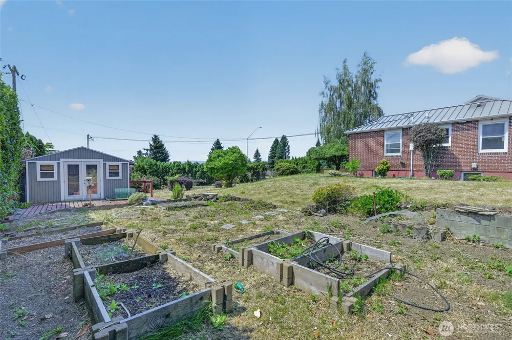 6805 SE Middle Way Vancouver, WA 98664