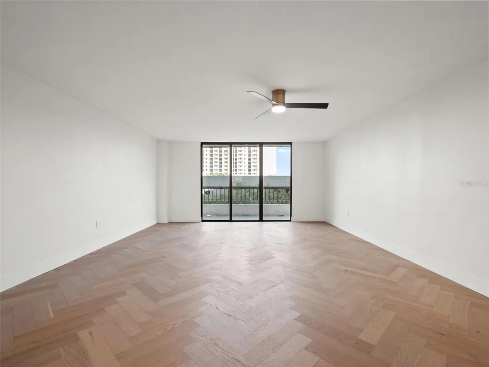 530 E CENTRAL BOULEVARD #405 Orlando, FL 32801