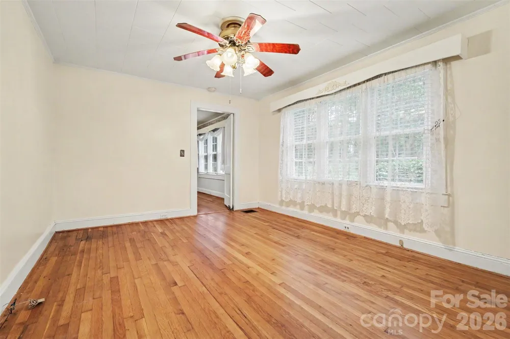 515 Hill Street Dallas, NC 28034