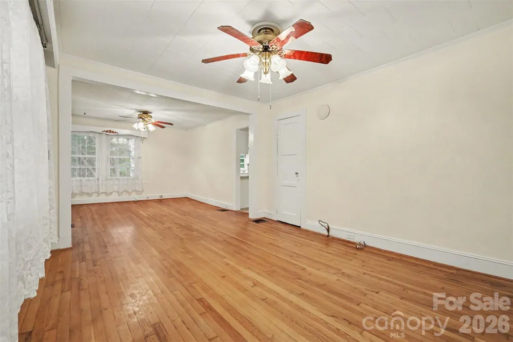 515 Hill Street Dallas, NC 28034