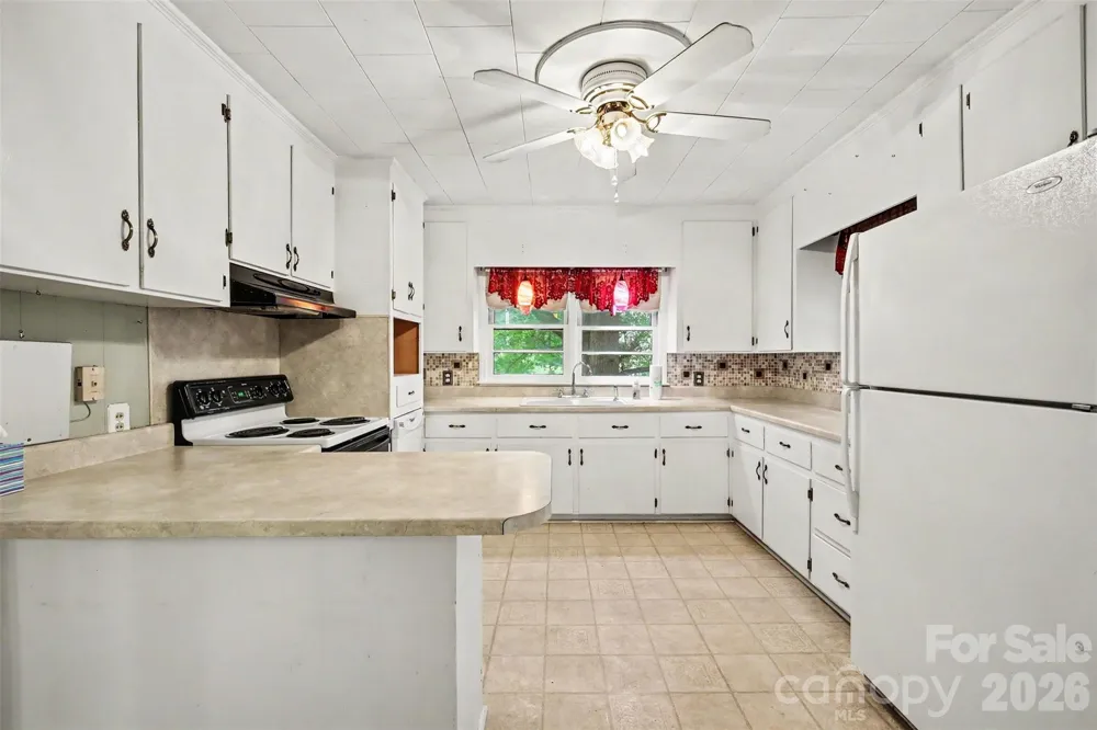 515 Hill Street Dallas, NC 28034