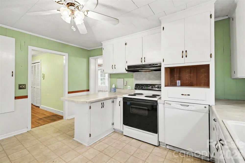 515 Hill Street Dallas, NC 28034