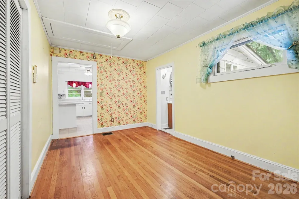 515 Hill Street Dallas, NC 28034
