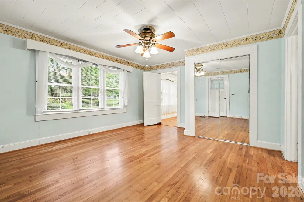 515 Hill Street Dallas, NC 28034