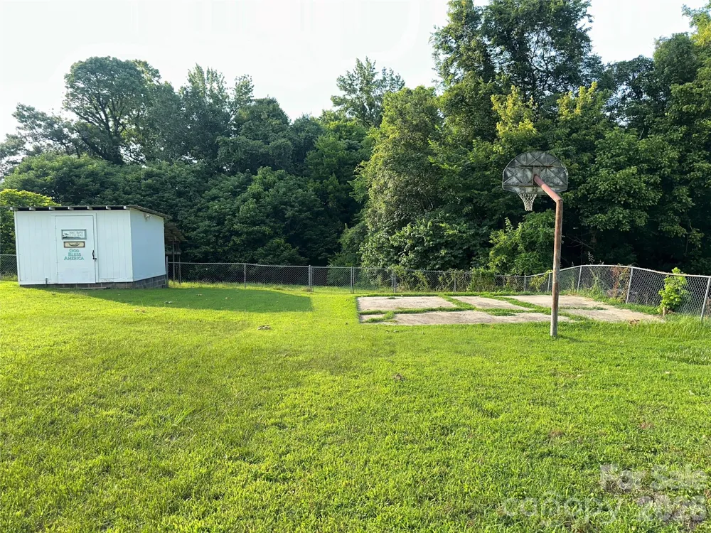 175 Grove Street Cooleemee, NC 27014