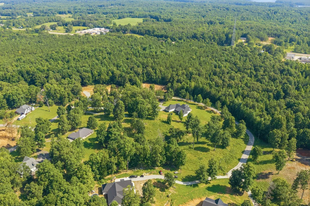 0 Oak pointe Dr Lexington, TN 38351