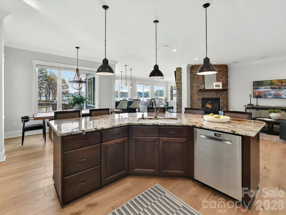 18014 Whispering Oaks Drive Cornelius, NC 28031
