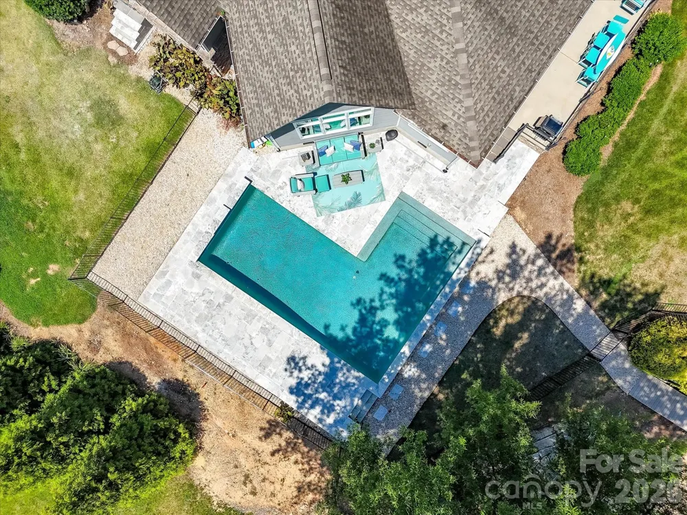 18014 Whispering Oaks Drive Cornelius, NC 28031