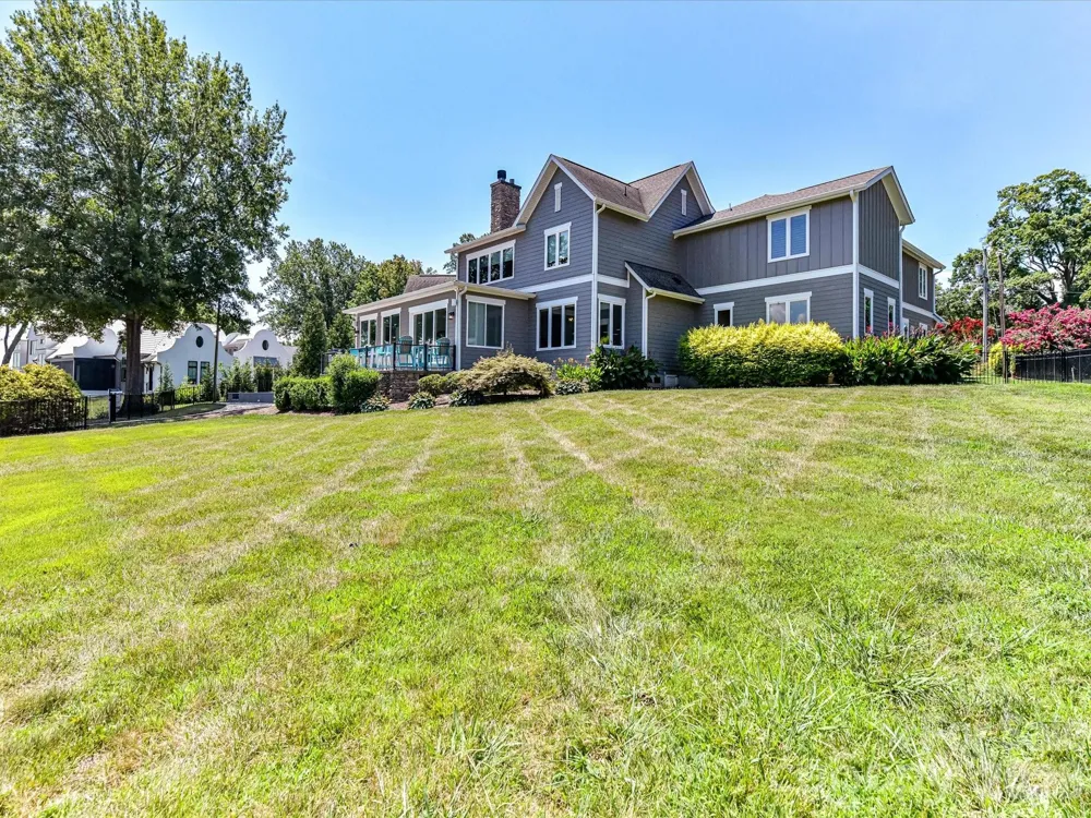 18014 Whispering Oaks Drive Cornelius, NC 28031