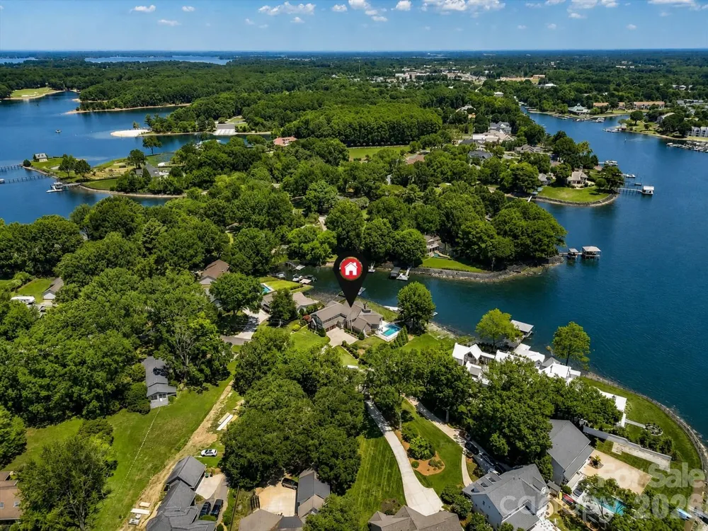 18014 Whispering Oaks Drive Cornelius, NC 28031