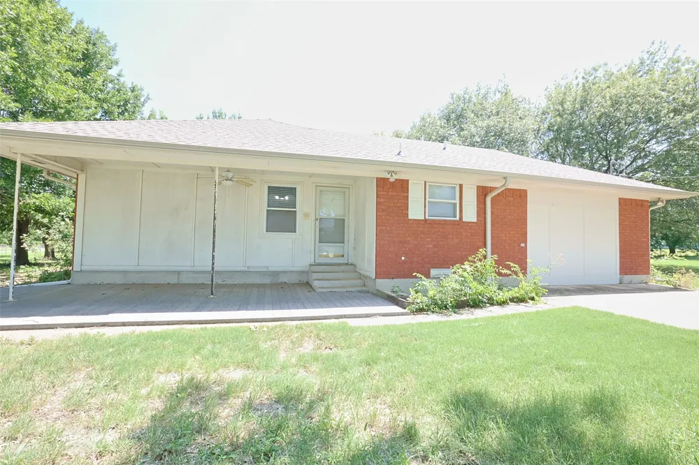 2550 W Lucas Road Lucas, TX 75002