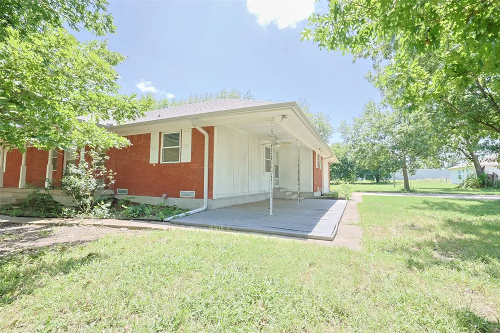 2550 W Lucas Road Lucas, TX 75002