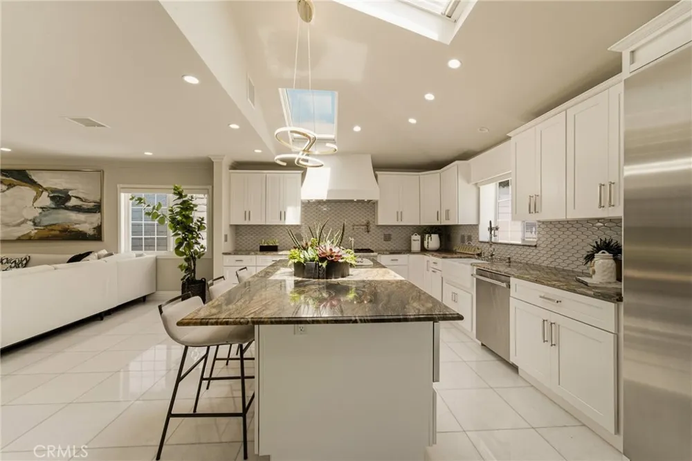7726 W 79th Playa del Rey, CA 90293
