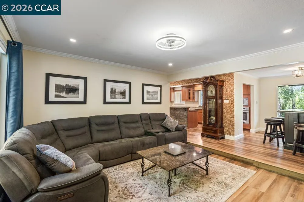 11 Mt Lee Pl Clayton, CA 94517