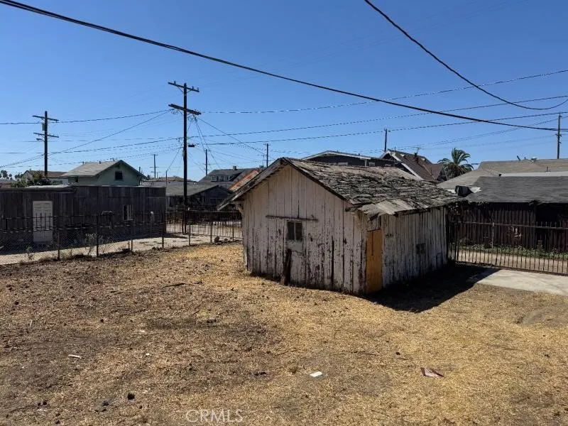 1749 W 49th Los Angeles, CA 90062