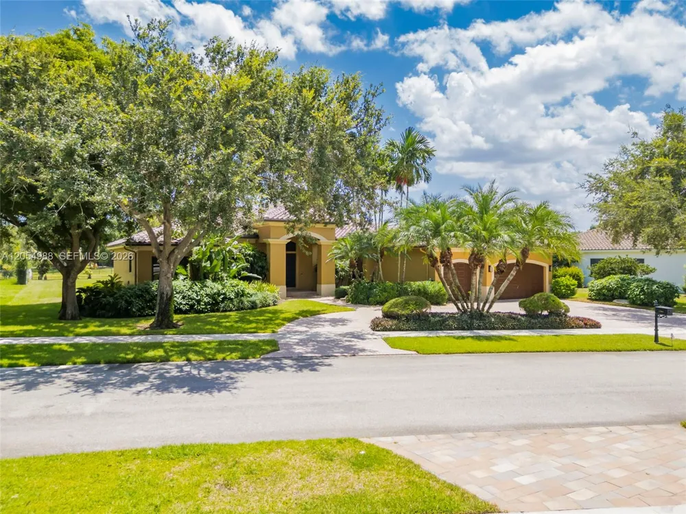 13860 SW 40th St Davie, FL 33330