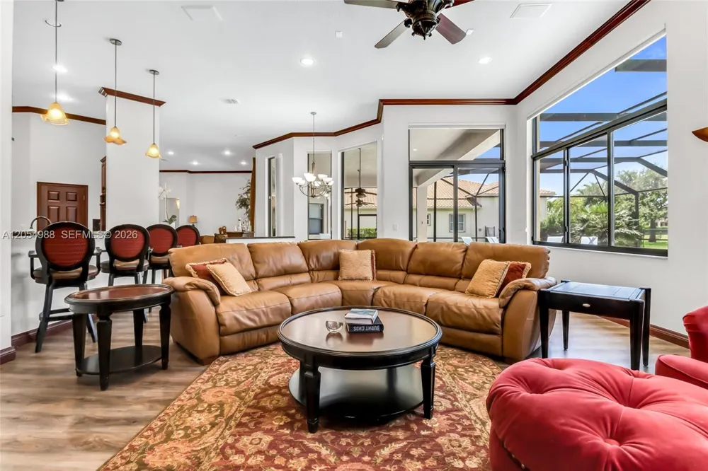 13860 SW 40th St Davie, FL 33330