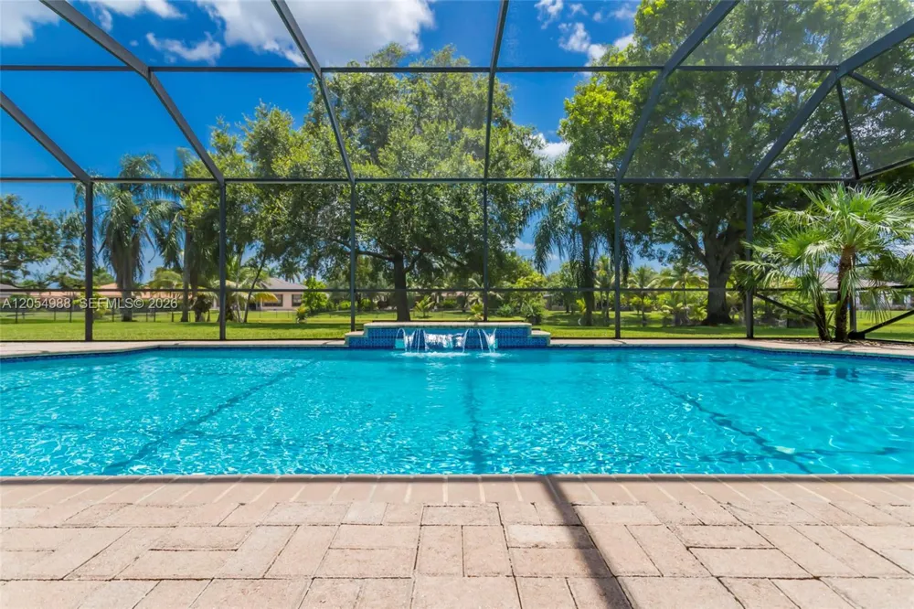 13860 SW 40th St Davie, FL 33330
