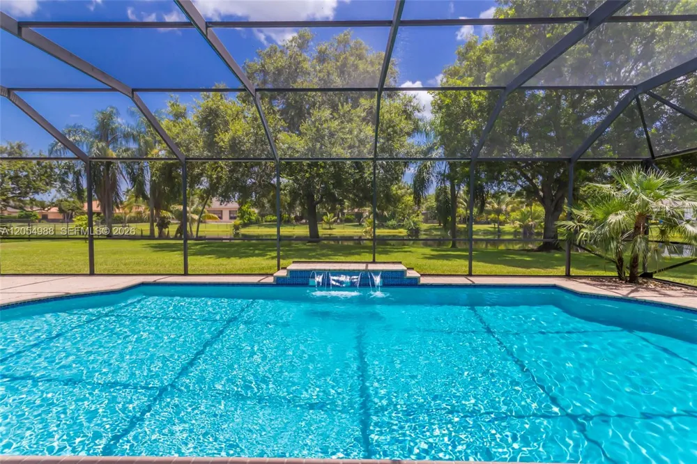 13860 SW 40th St Davie, FL 33330