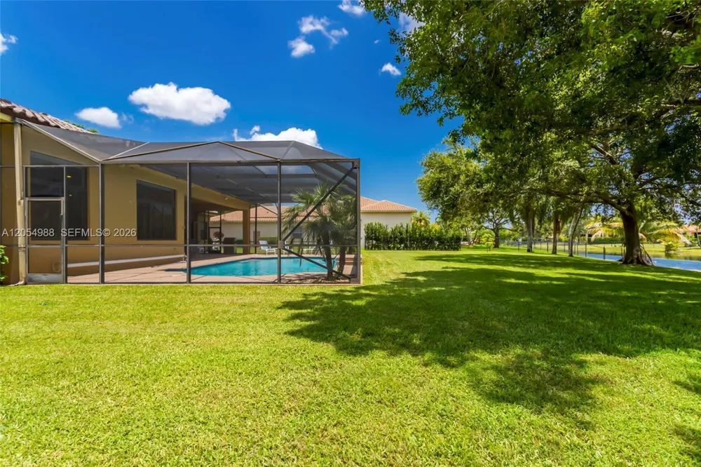 13860 SW 40th St Davie, FL 33330