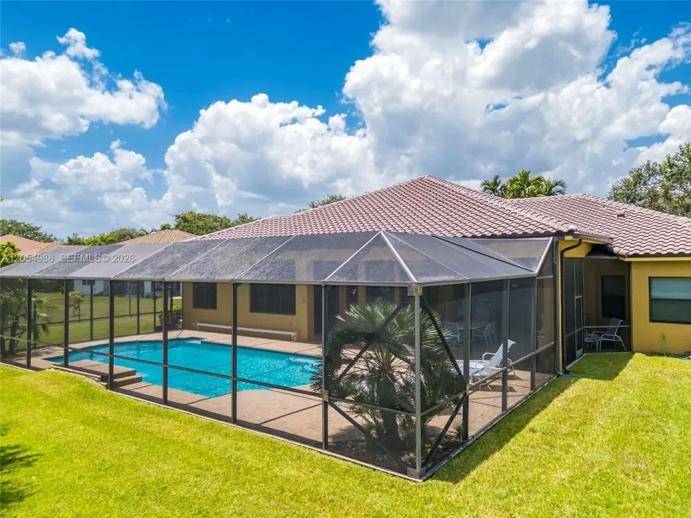 13860 SW 40th St Davie, FL 33330