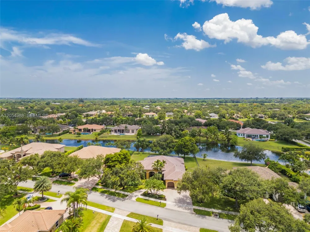 13860 SW 40th St Davie, FL 33330