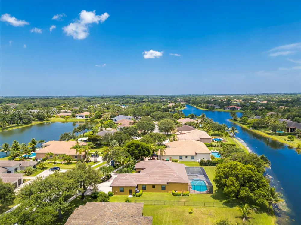 13860 SW 40th St Davie, FL 33330