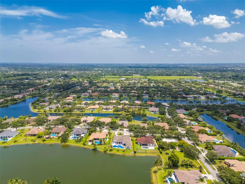 13860 SW 40th St Davie, FL 33330