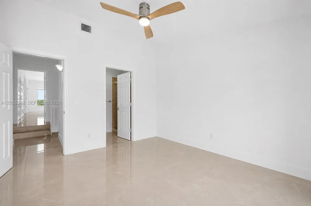 4234 Ocean Dr Hollywood, FL 33019