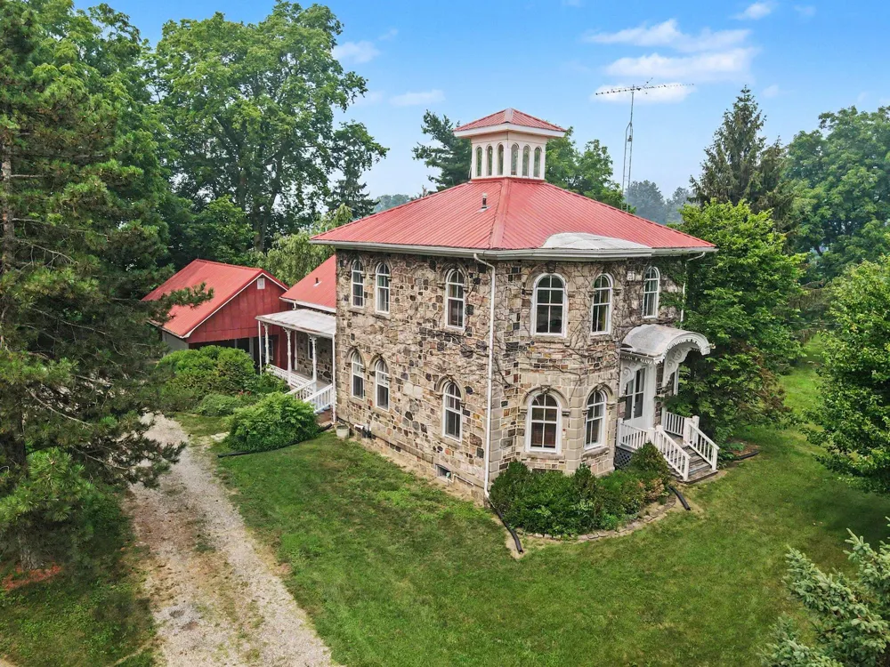 31465 W Colon Road Colon Township, MI 49040
