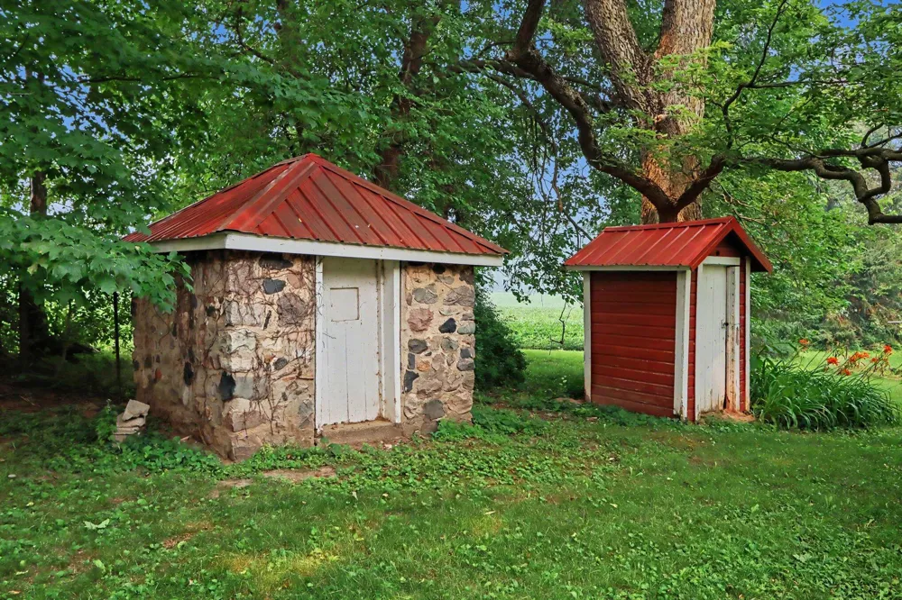 31465 W Colon Road Colon Township, MI 49040
