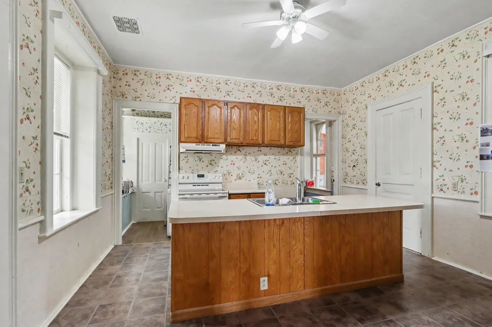 31465 W Colon Road Colon Township, MI 49040