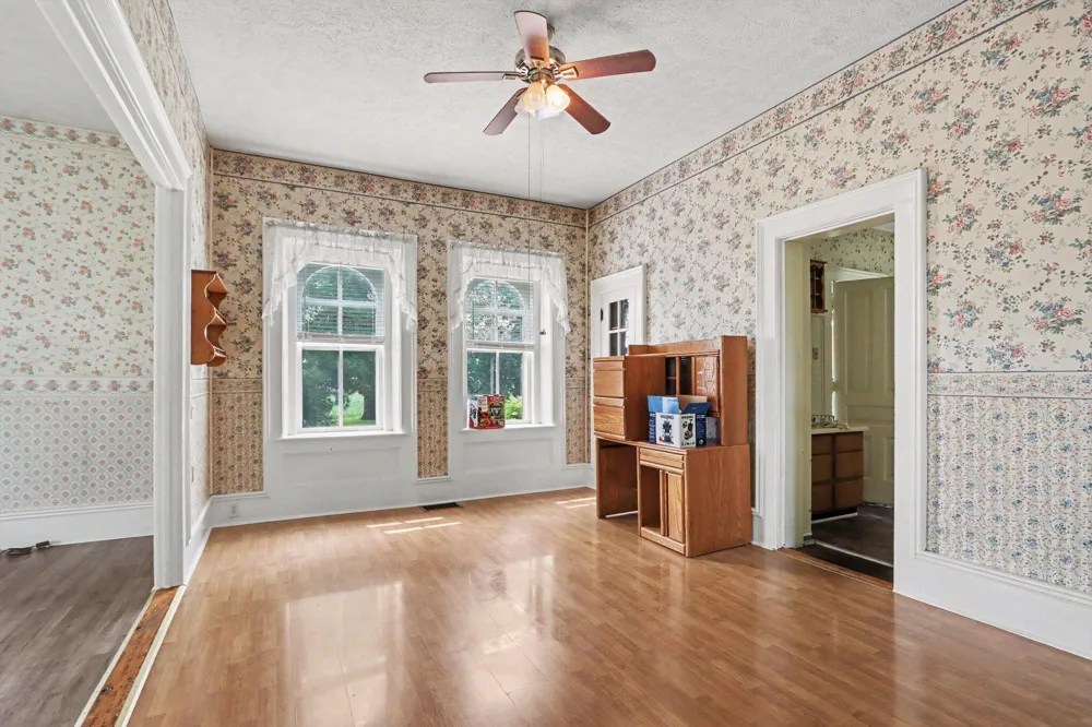 31465 W Colon Road Colon Township, MI 49040