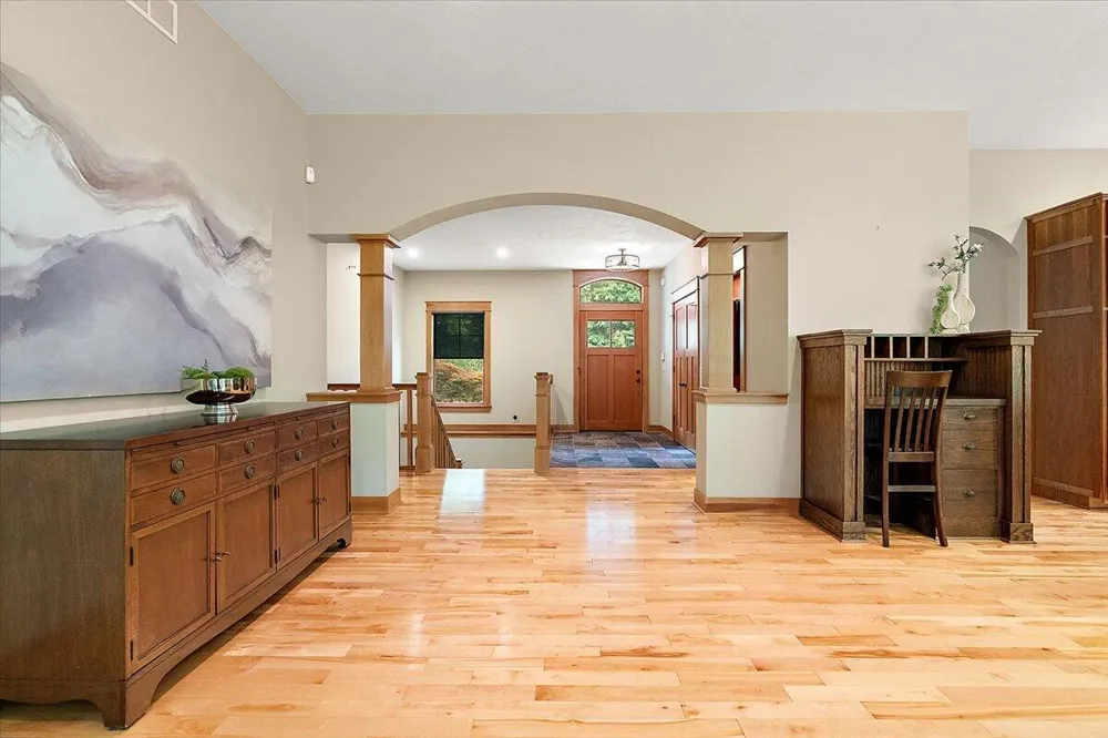 2066 Meek Drive NE Plainfield Charter Township, MI 49306