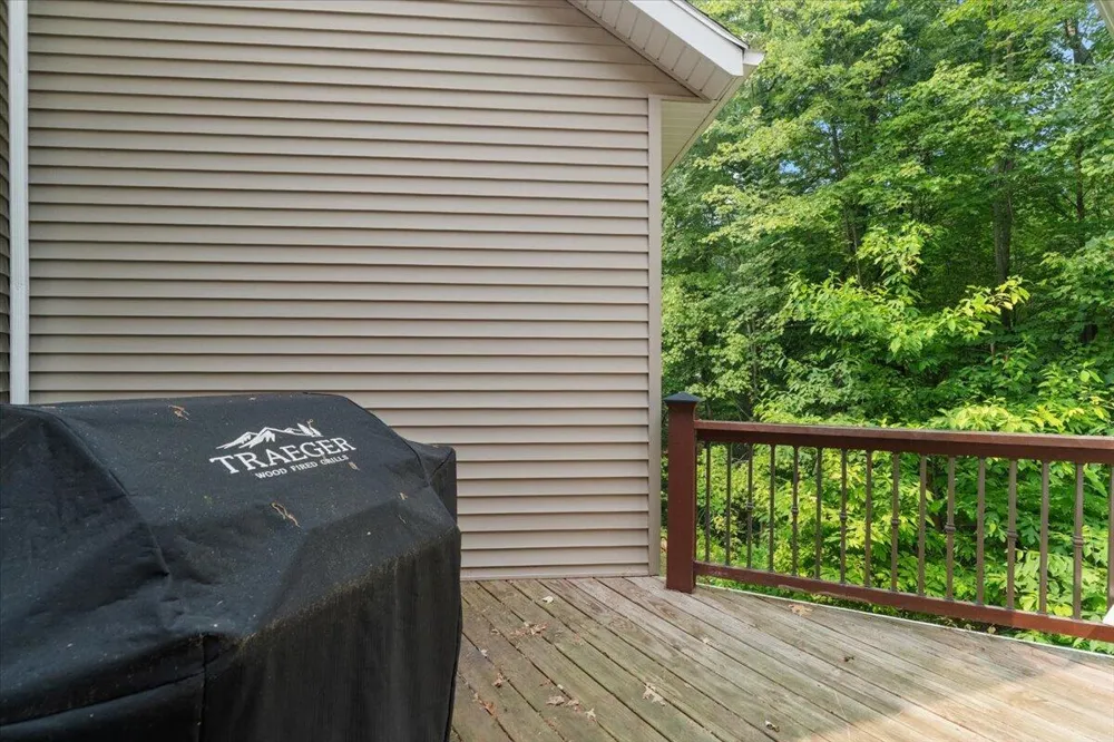 2066 Meek Drive NE Plainfield Charter Township, MI 49306