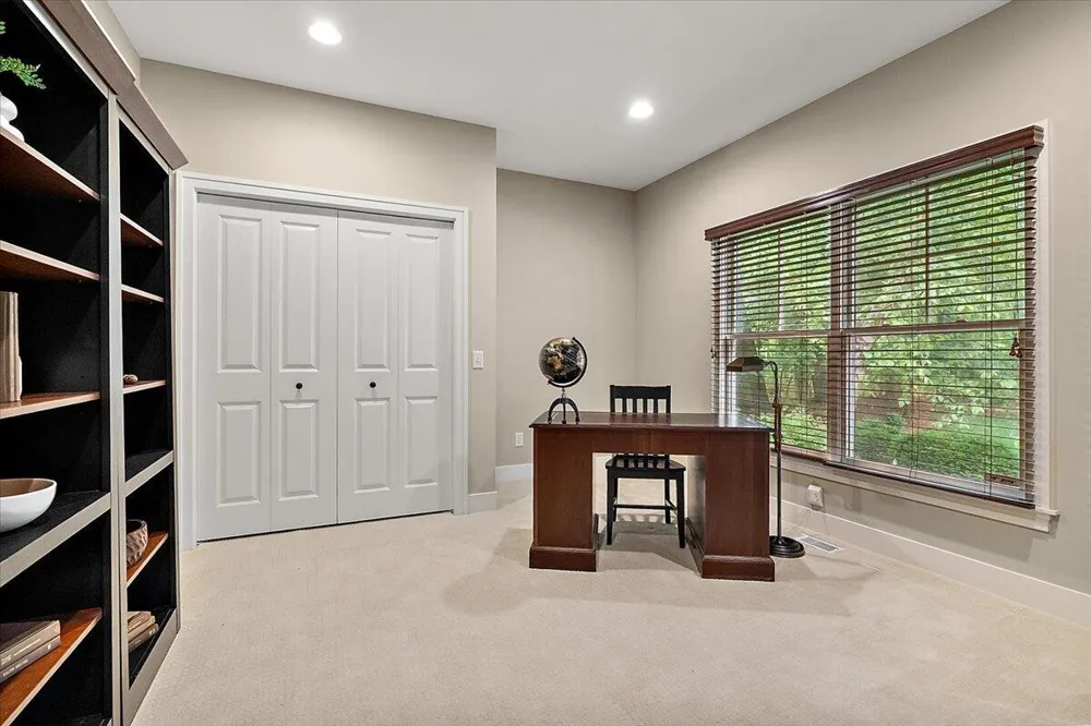 2066 Meek Drive NE Plainfield Charter Township, MI 49306