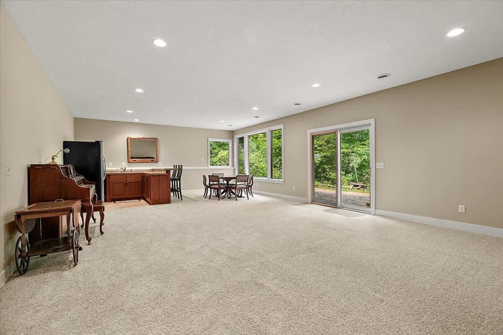 2066 Meek Drive NE Plainfield Charter Township, MI 49306