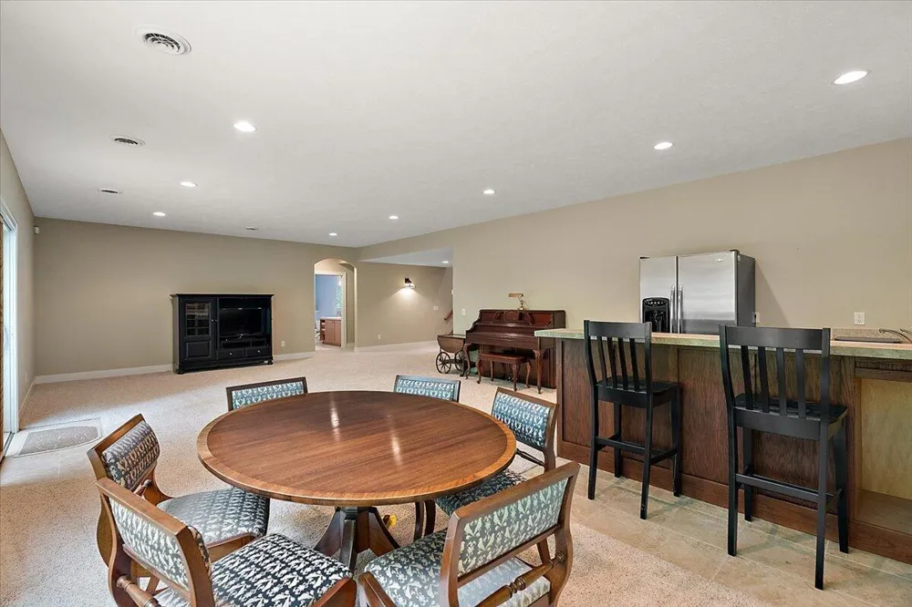 2066 Meek Drive NE Plainfield Charter Township, MI 49306