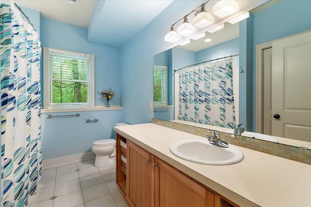 2066 Meek Drive NE Plainfield Charter Township, MI 49306