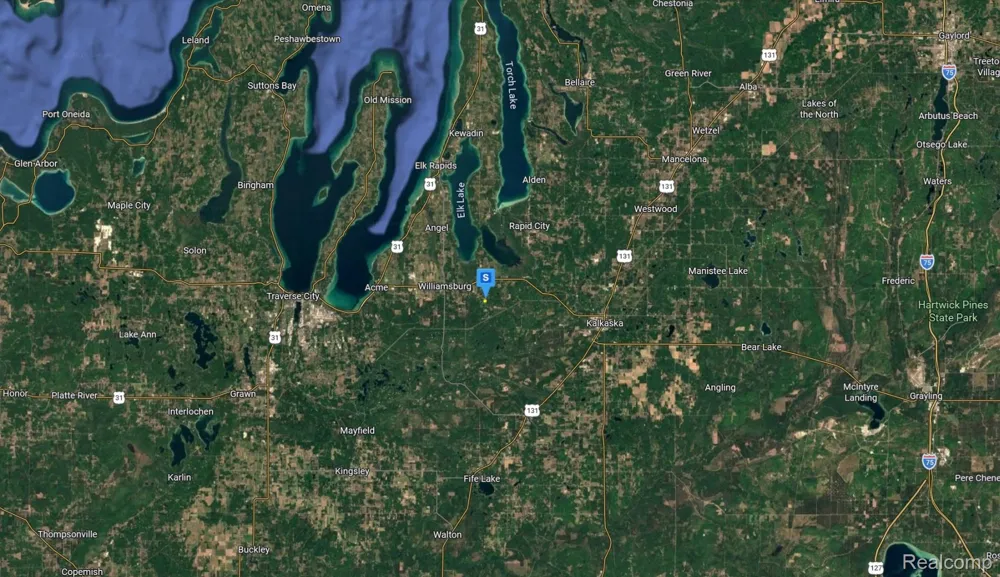 11374 Kaiser Lane Whitewater Township, MI 49690