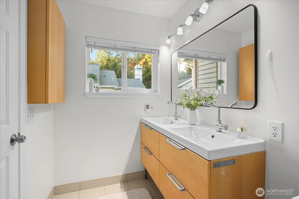 18003 NE 93rd Court #3 Redmond, WA 98052