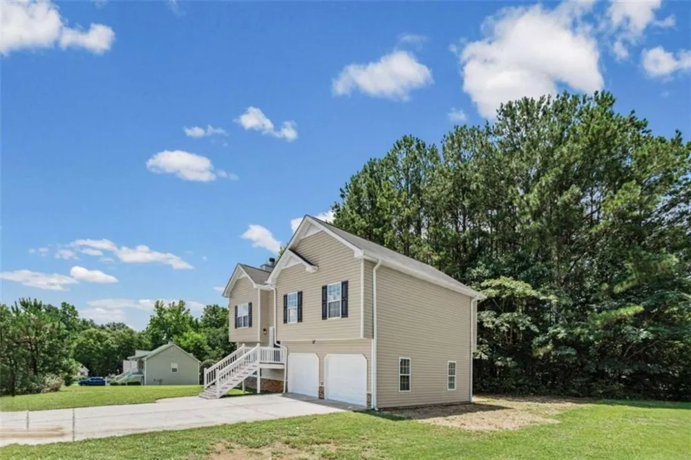 18 Farmington Drive Temple, GA 30179