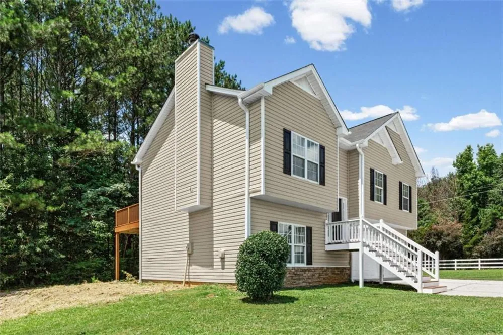 18 Farmington Drive Temple, GA 30179