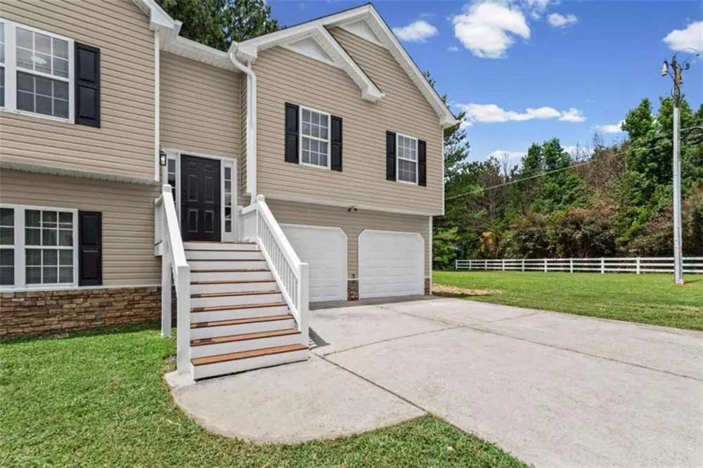 18 Farmington Drive Temple, GA 30179