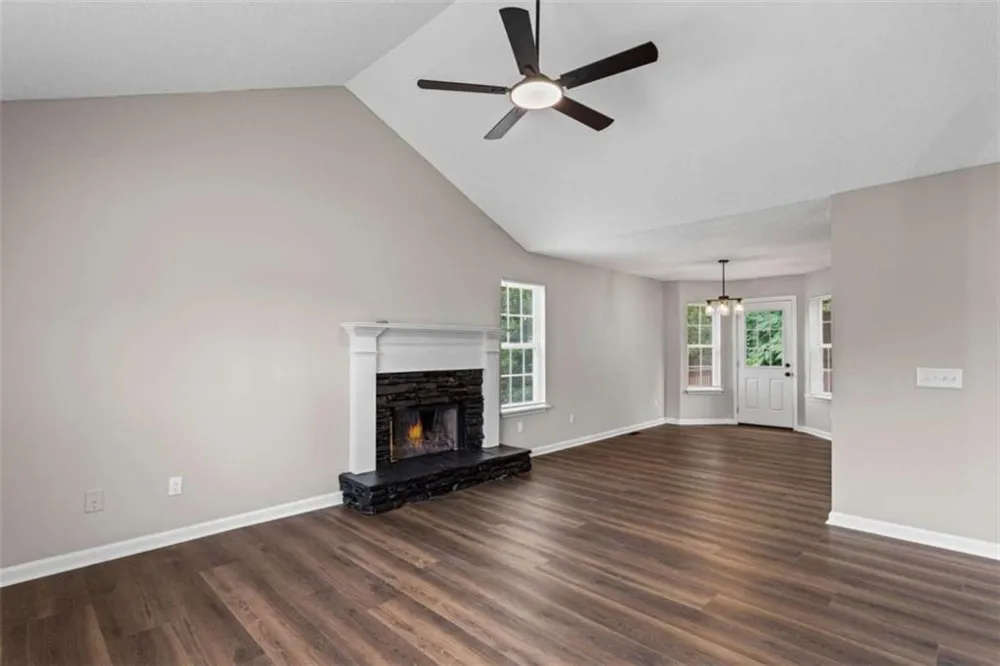 18 Farmington Drive Temple, GA 30179