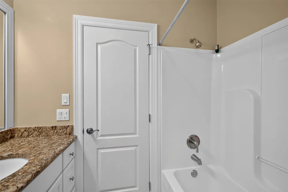 2140 Burgundy Ridge Drive Shreveport, LA 71118