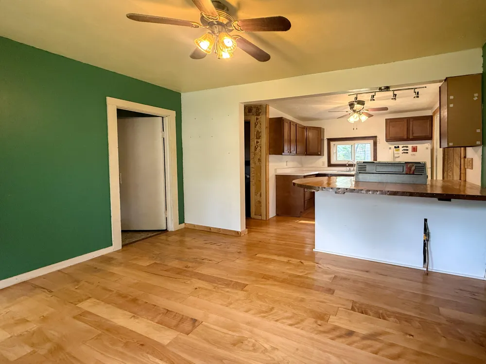 52411 Lakeview Drive Dowagiac, MI 49047